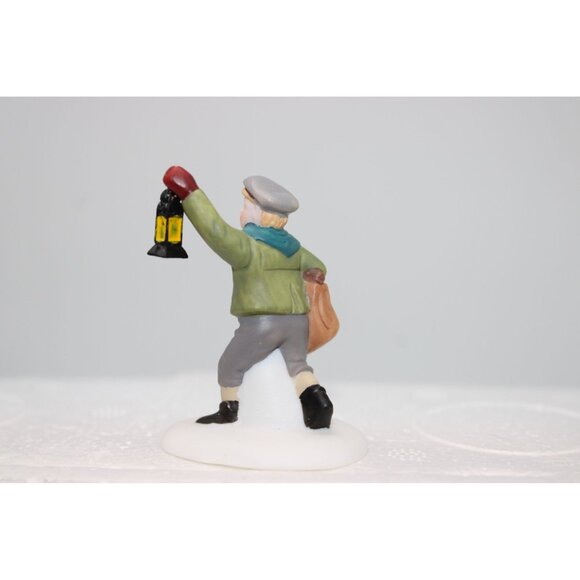 Dept 56 Dickens Village - Come Into the Inn - Picture 4 of 10